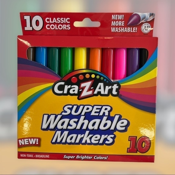 Sports for girls coloring book with new crayons and markers - Picture 4 of 4